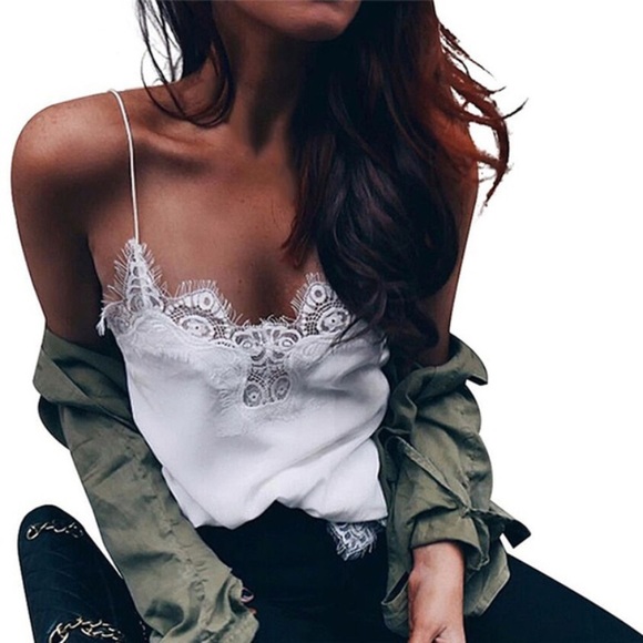 Chiffon lace crochet tank top - Picture 4 of 8